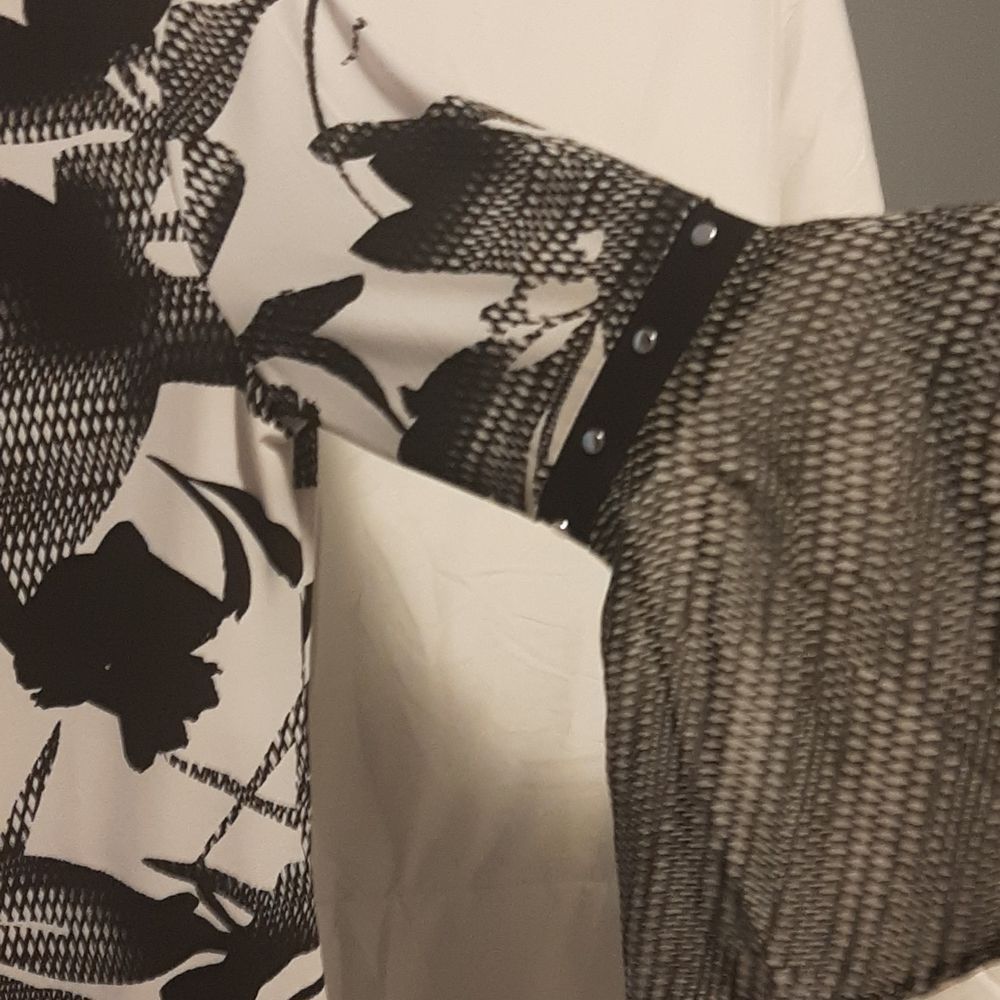 JM Collection Blouse - Picture 4 of 8
